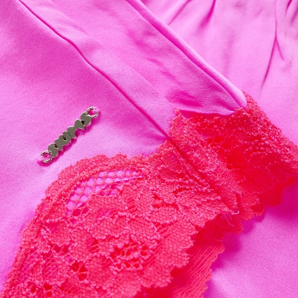 SKIMS Lace Trimmed Silk Cami & Shorts - Neon Orchid - NWT - Picture 5 of 5